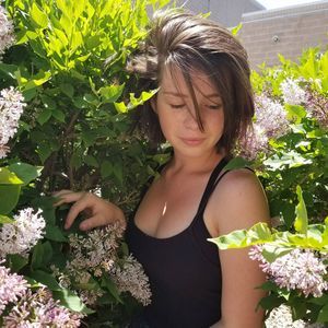 Meet your Posher, Elizabeth